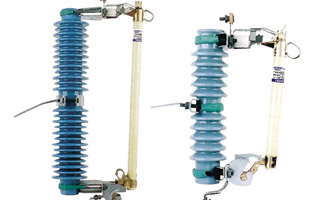 雷爾沃電器有限公司以高壓電器產(chǎn)品作為自己的核心產(chǎn)業(yè)，以產(chǎn)品設(shè)計(jì)為主導(dǎo)，主要研發(fā)生產(chǎn)戶(hù)內(nèi)外高壓真空斷路器，高壓負(fù)荷開(kāi)關(guān)，隔離開(kāi)關(guān)，熔斷器，互感器，避雷器，接地開(kāi)關(guān)，六氟化硫開(kāi)關(guān)等產(chǎn)品。產(chǎn)品廣泛應(yīng)用于各等級(jí)電網(wǎng)，風(fēng)能發(fā)電廠，太陽(yáng)能發(fā)電廠，核電，水電等領(lǐng)域。今天雷爾沃作為高壓熔斷器的生產(chǎn)廠家來(lái)告訴你：高壓熔斷器型號(hào)含義及組成，讓你對(duì)高壓熔斷器有個(gè)新的認(rèn)識(shí)。